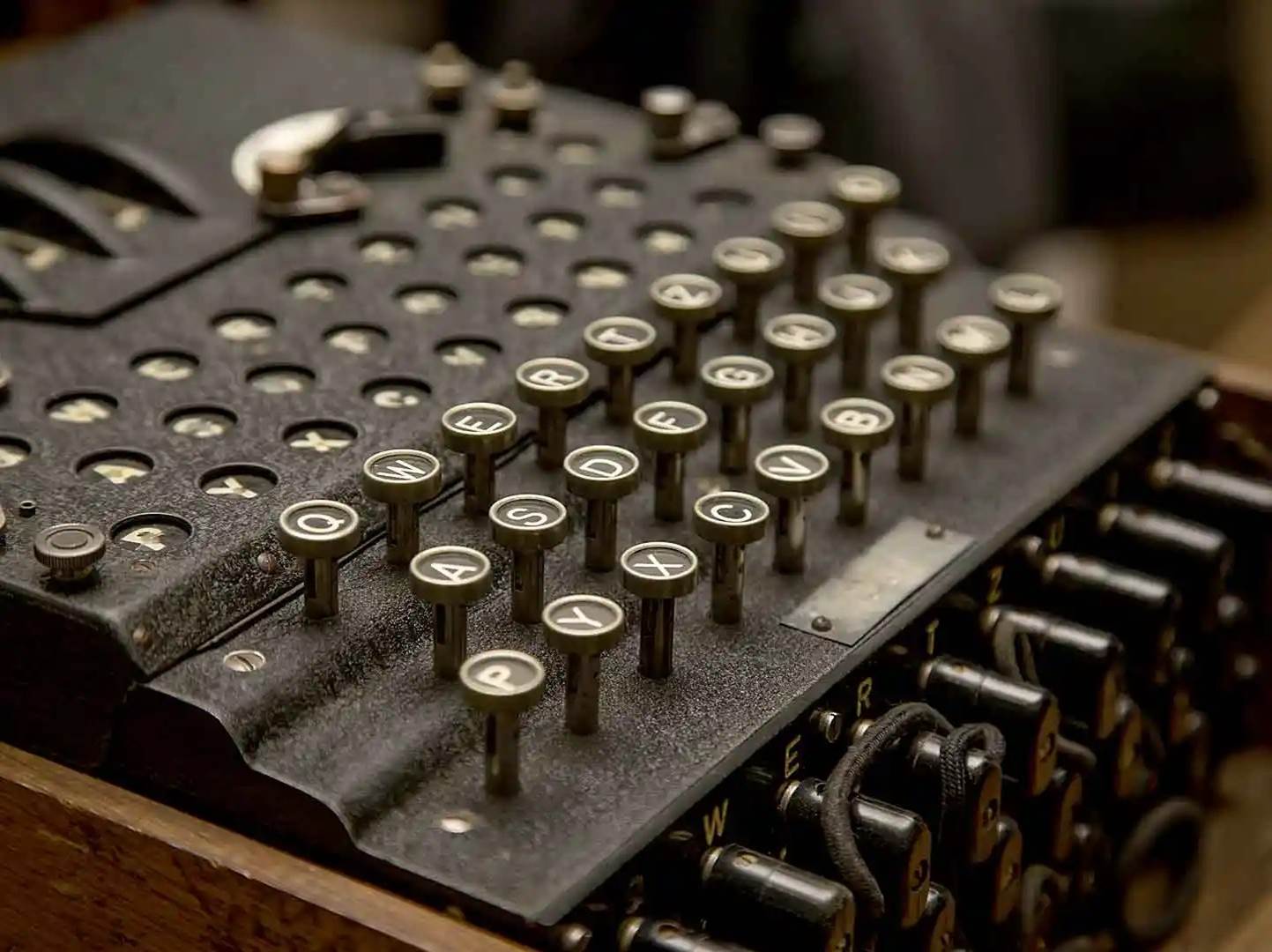 A close up of a typewriter